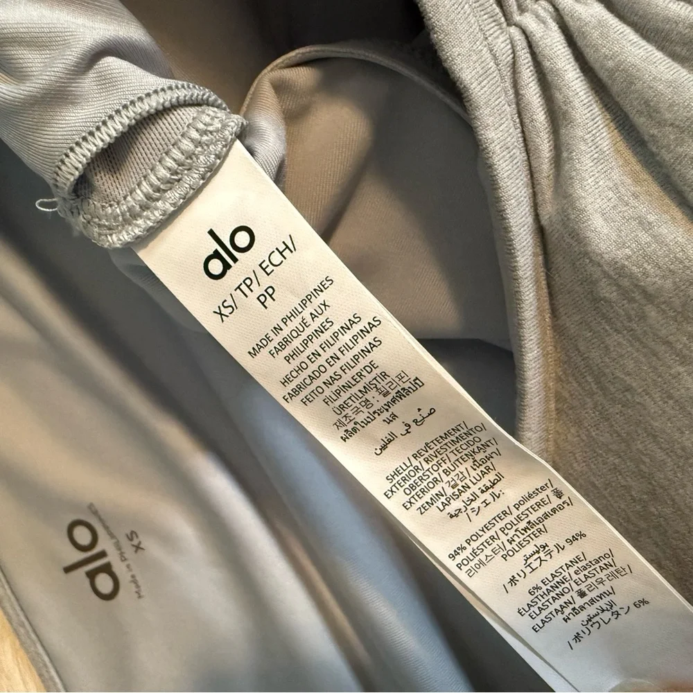 Alo Yoga Heather Gray Alosoft Intuition Long Sleeve Bra w/High Waist Leggings - Picture 16 of 16